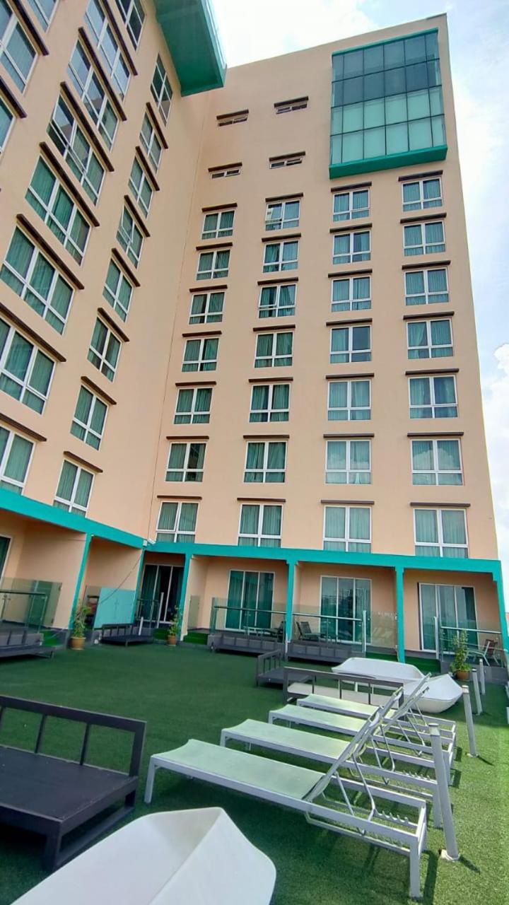 Amerin Hotel Τζόχορ Μπάχρου Εξωτερικό φωτογραφία