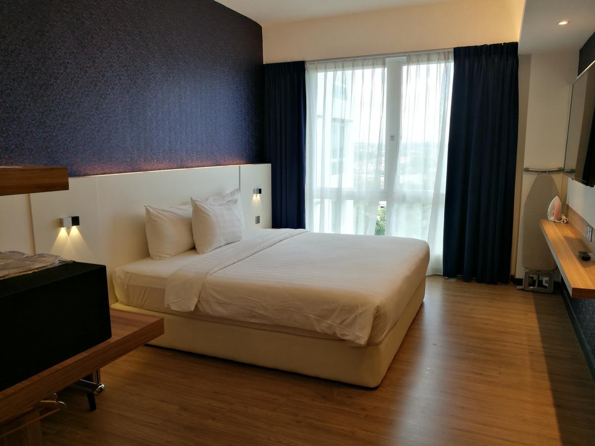 Amerin Hotel Τζόχορ Μπάχρου Εξωτερικό φωτογραφία