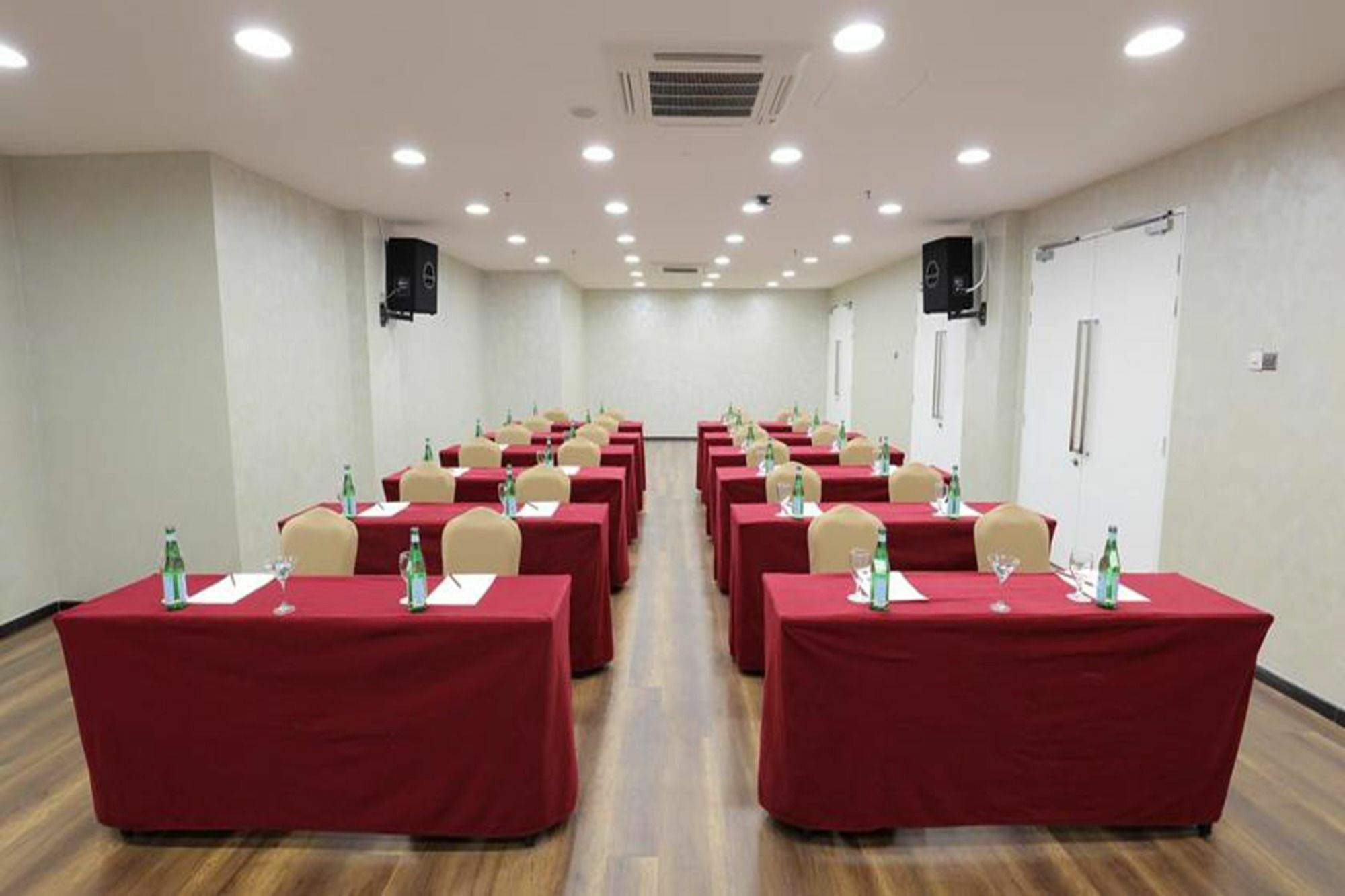 Amerin Hotel Τζόχορ Μπάχρου Εξωτερικό φωτογραφία